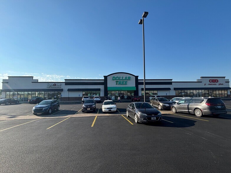 Primary Photo Of 511 Windward Dr, Newton Unknown For Lease