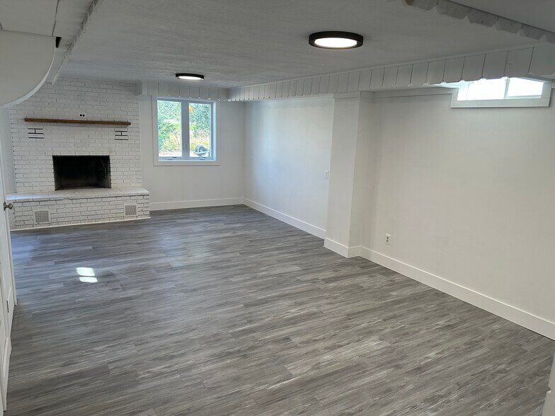 More Photos Of , Williamsburg Land For Sale