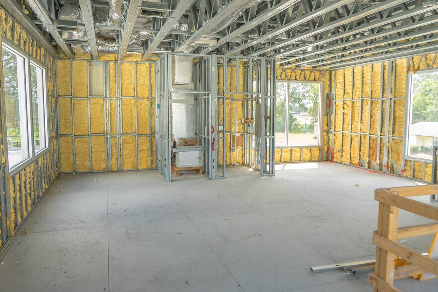 More Photos Of 907 Person St, Kissimmee Medical For Sale