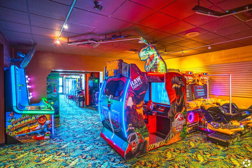 More Photos Of 6919 W Ray Rd, Chandler Freestanding For Lease