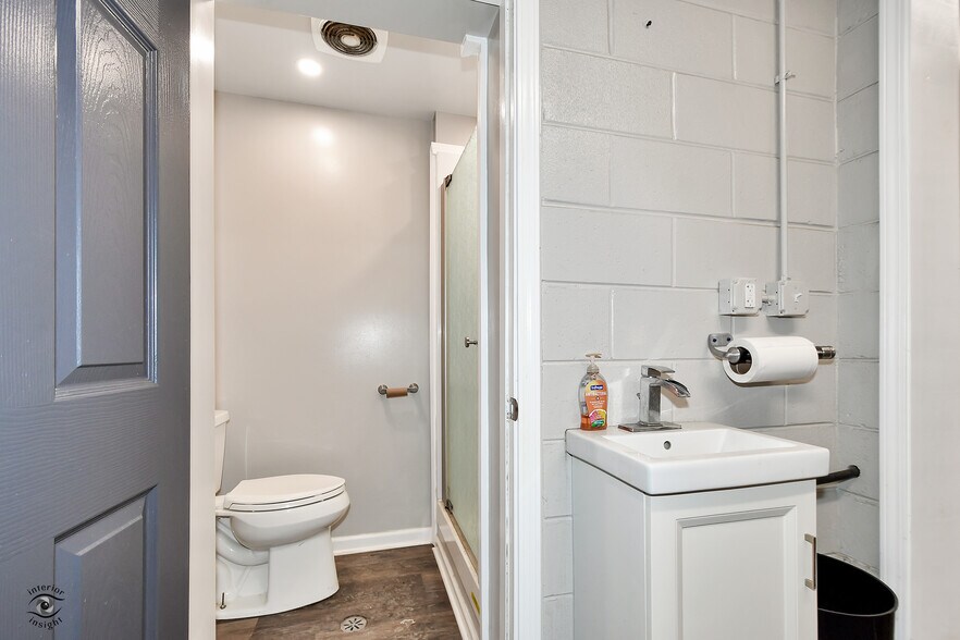 More Photos Of 4485 Route 71, Oswego Warehouse For Lease