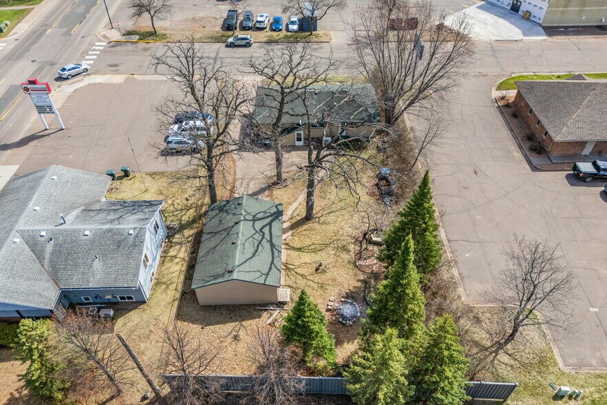 More Photos Of 38804 8th Ave, North Branch Office Residential For Sale