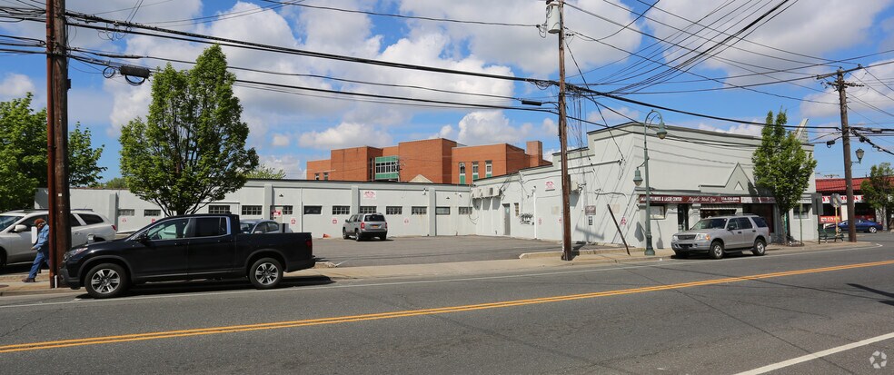 More Photos Of 10 Union Ave, Lynbrook Medical For Sale