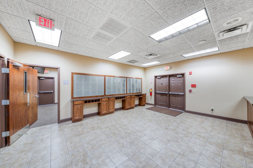 More Photos Of 1184 Davis Pl NW, Atlanta Religious Facility For Sale