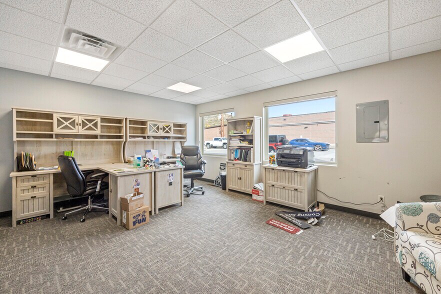More Photos Of 510-514 Wilcox St, Castle Rock Office For Sale