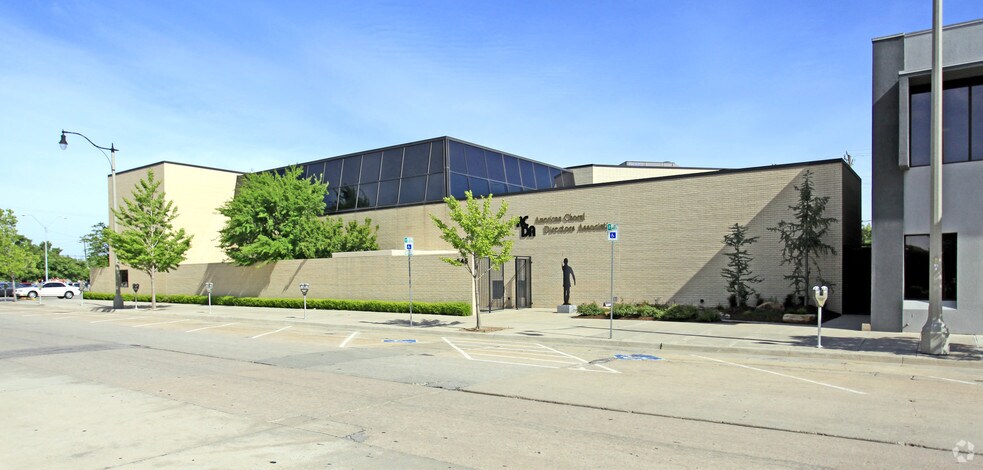 More Photos Of 545 Couch Dr, Oklahoma City Office For Sale