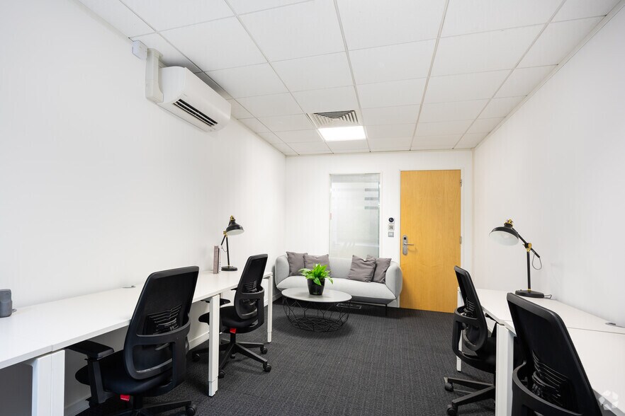 More Photos Of 3 The Drive, Great Warley Coworking Space