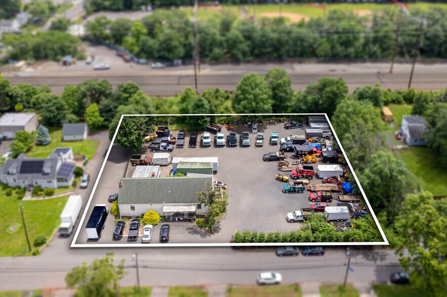 Primary Photo Of 12 Fairview Ave, Edison Service For Lease