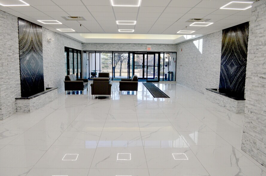 More Photos Of 663 E Crescent Ave, Ramsey Office For Lease