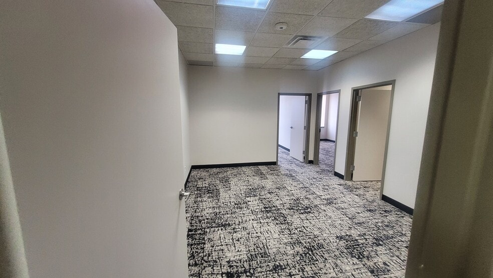 More Photos Of 20800 Southfield Rd, Southfield Unknown For Lease