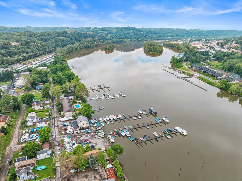 More Photos Of 228 Arch St, Verona Marina For Sale