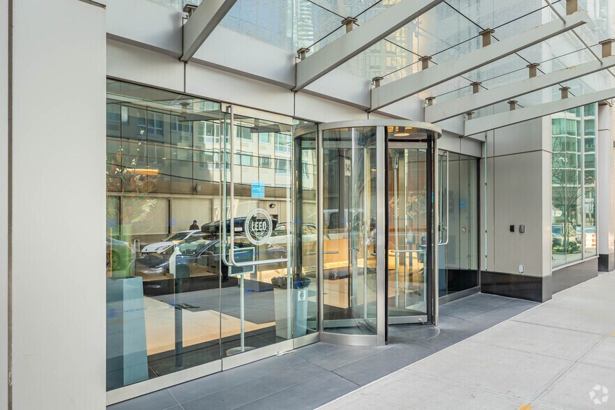 24-01-44th-rd-long-island-city-ny-11101-office-for-lease-cityfeet