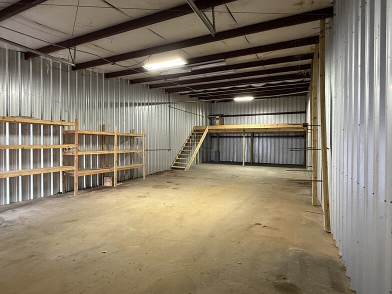 More Photos Of 16261 Hollister St, Houston Unknown For Lease