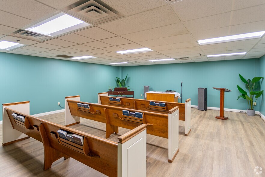 More Photos Of 800 Highland Ave, Covington Assisted Living For Sale