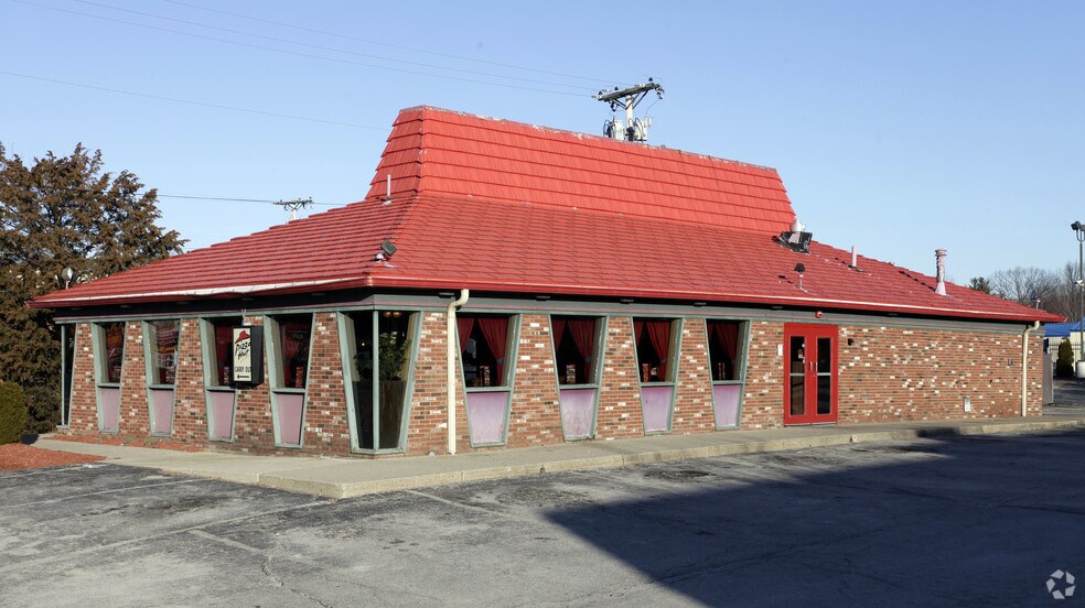 Primary Photo Of 1730 Diamond Hill Rd, Woonsocket Restaurant For Sale