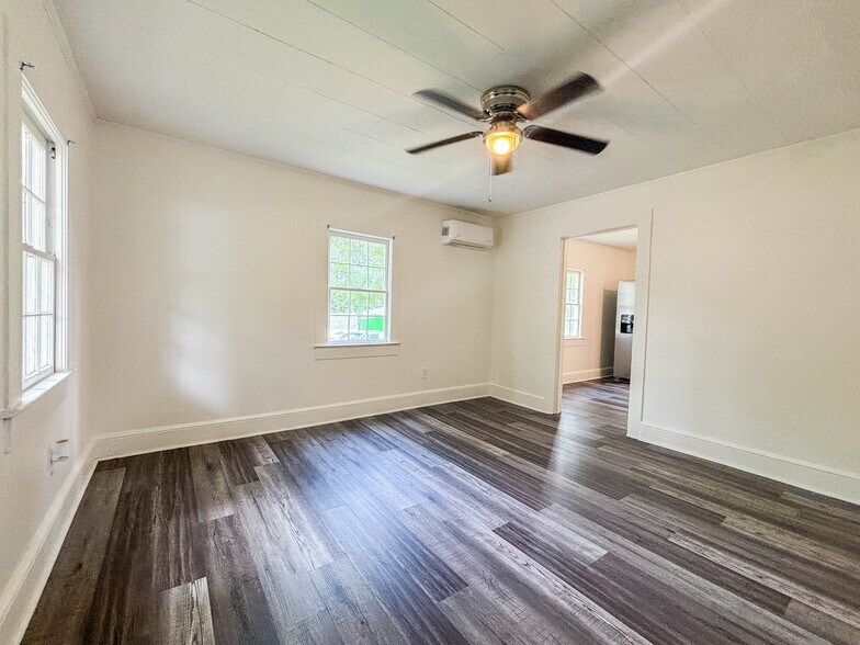 More Photos Of , Spartanburg Unknown For Sale