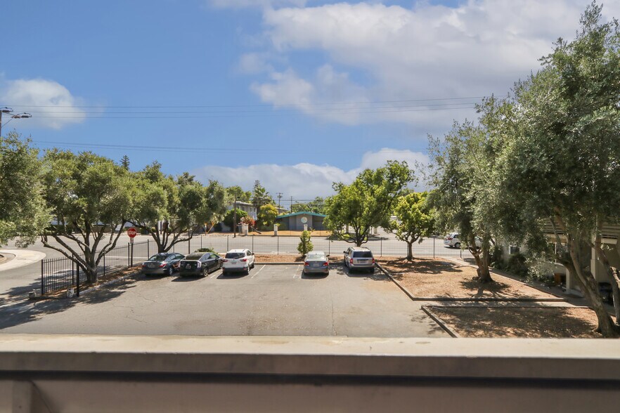 More Photos Of 2933 Eastern Ave, Sacramento Apartments For Sale