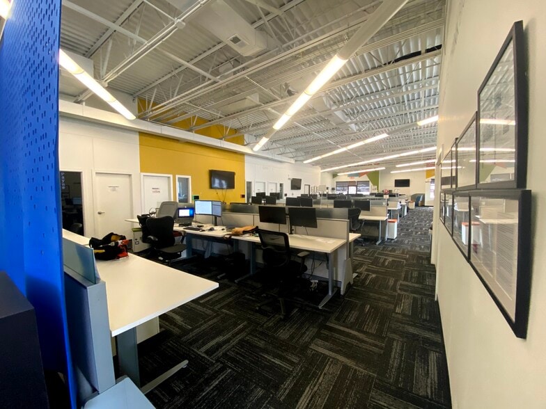 More Photos Of 5960 S 57th St, Lincoln Office For Lease