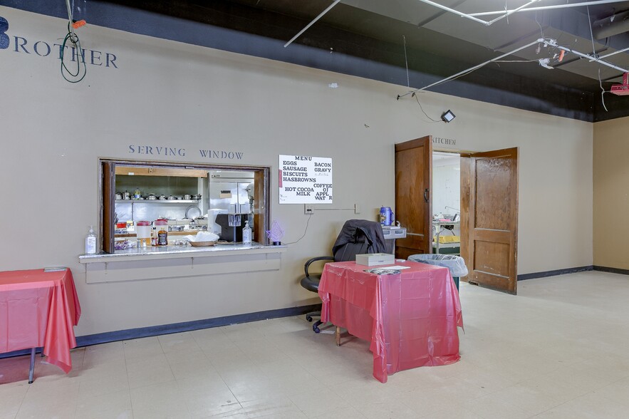 More Photos Of 3001 Connor Ave, Kansas City Specialty For Sale