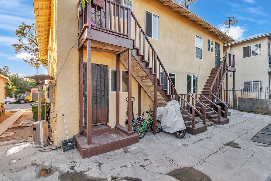 More Photos Of 4257 San Pedro Pl, Los Angeles Apartments For Sale