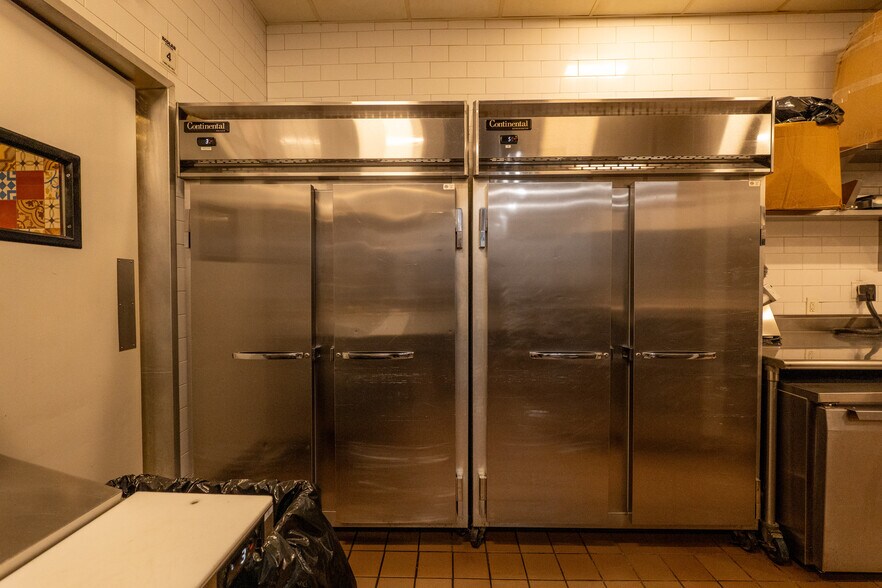 More Photos Of 84 Rt 17, East Rutherford General Retail For Lease