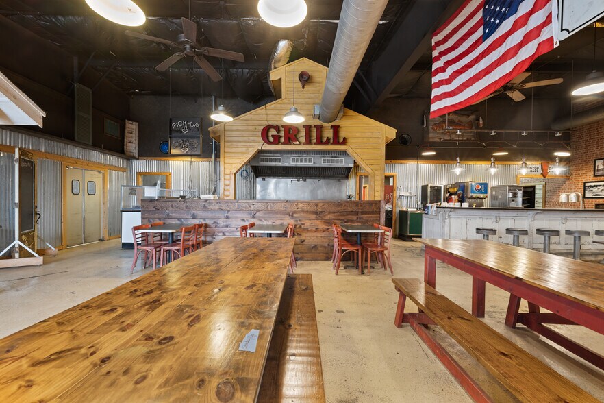 More Photos Of 6598 OK-98 Highway, Wright City Flex For Sale