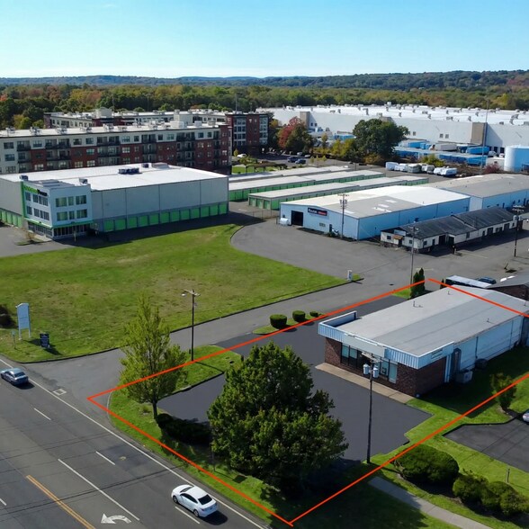 More Photos Of 473 Washington Ave, North Haven Freestanding For Lease