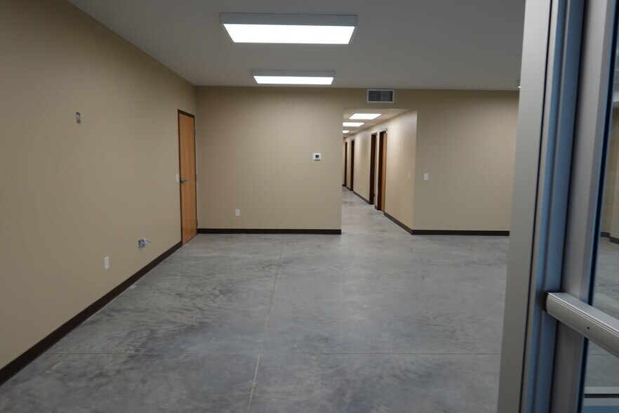 More Photos Of 9719 Aulbach Industrial, High Ridge Warehouse For Lease