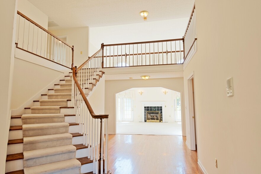 More Photos Of 10674 Wall Triana Hwy, Toney Hospitality For Sale