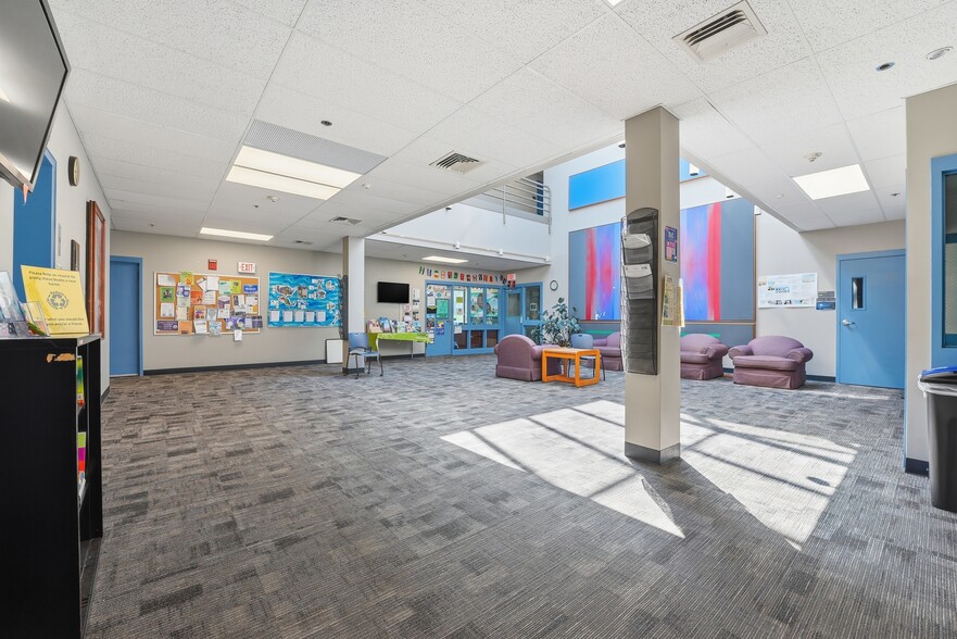 More Photos Of 893 West St, Amherst Schools For Sale