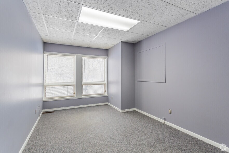 More Photos Of 5380 Holiday Ter, Kalamazoo Office For Sale
