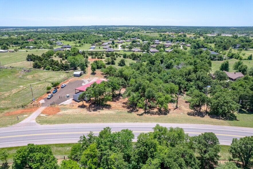 More Photos Of 1402 Veterans Memorial Hwy, Blanchard Warehouse For Sale