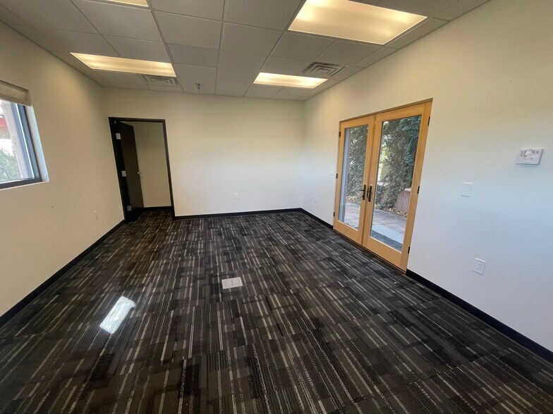 More Photos Of 2700 Farmington Ave, Farmington Office For Sale