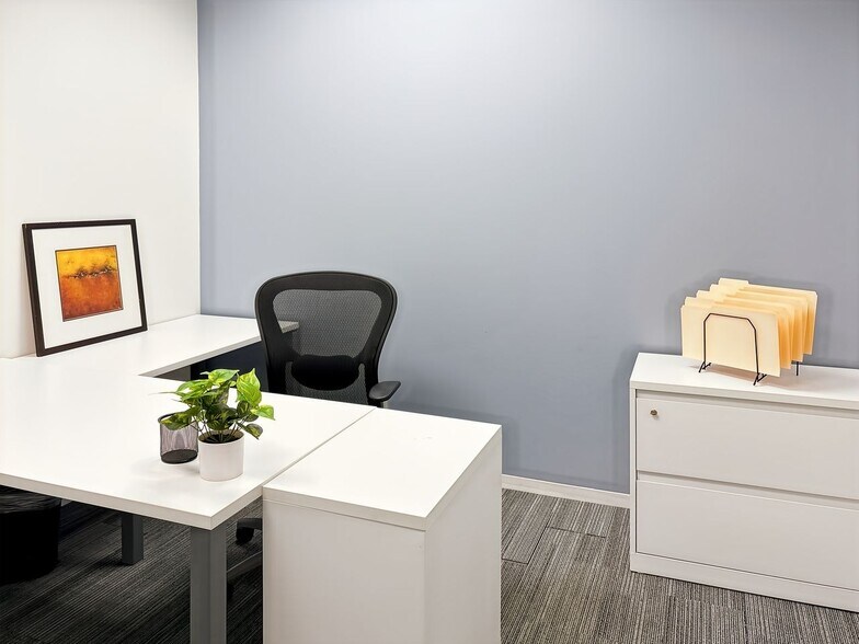 More Photos Of 320 Seven Springs Way, Brentwood Coworking Space