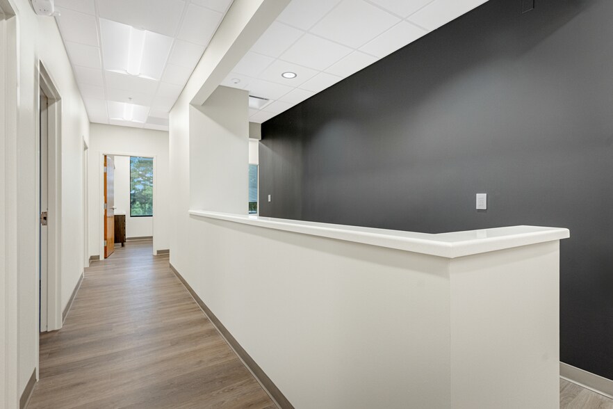More Photos Of 401 Southcrest Cir, Southaven Medical For Lease