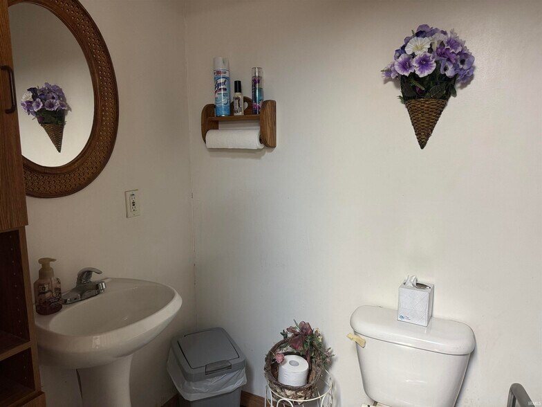 More Photos Of 2900 IN-64, Princeton General Retail For Sale