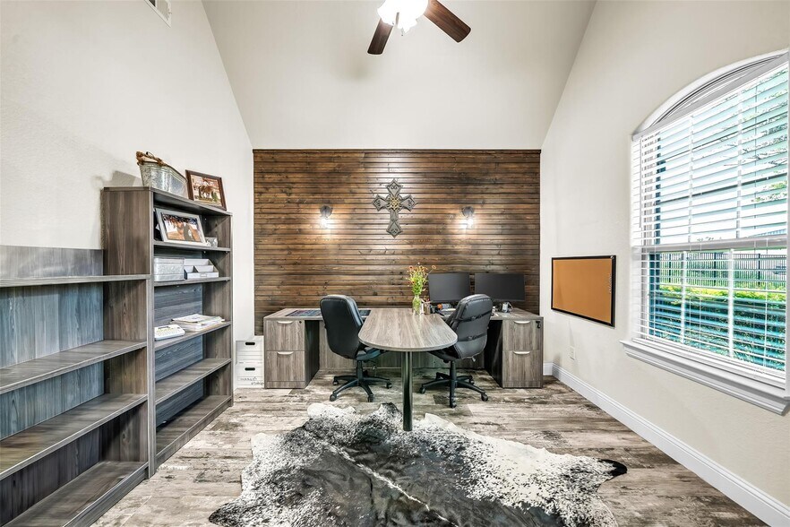 More Photos Of 7839 Blanchard Way, Fort Worth Specialty For Sale