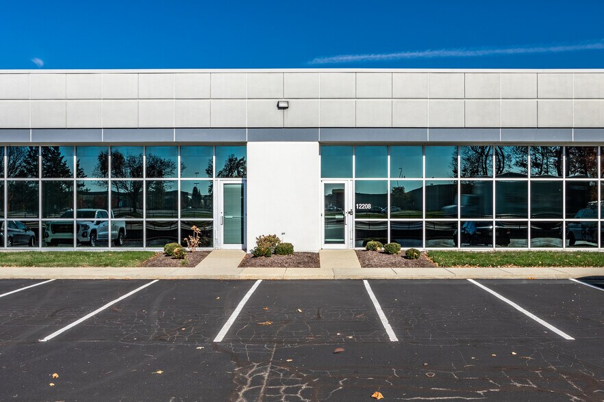 More Photos Of 12202-12292 Hancock St, Carmel Light Distribution For Lease