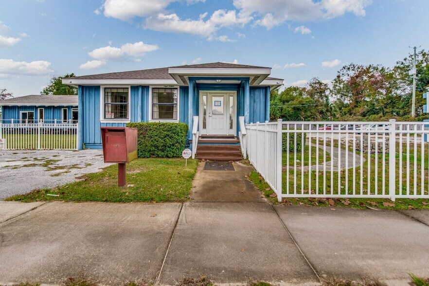 More Photos Of 725 S J St, Pensacola Office Residential For Sale