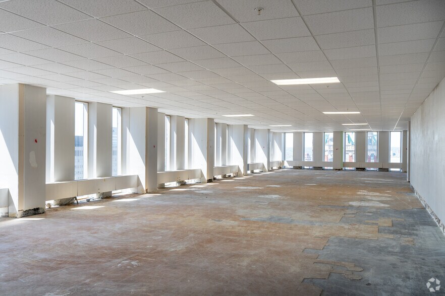 More Photos Of 1 N Charles St, Baltimore Medical For Sale