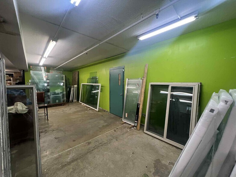 More Photos Of 256 24th St, Ogden Freestanding For Lease