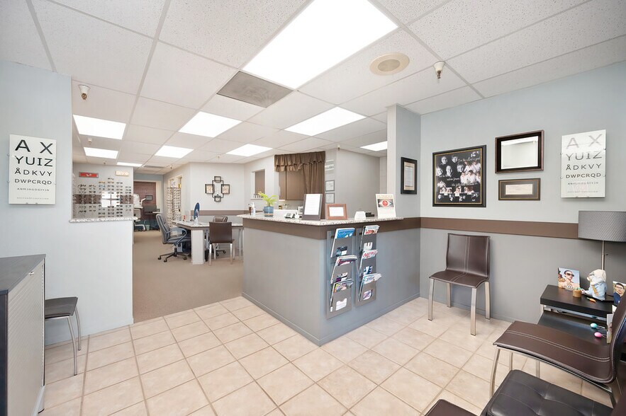 More Photos Of 11879 Kemper Rd, Auburn Office For Sale