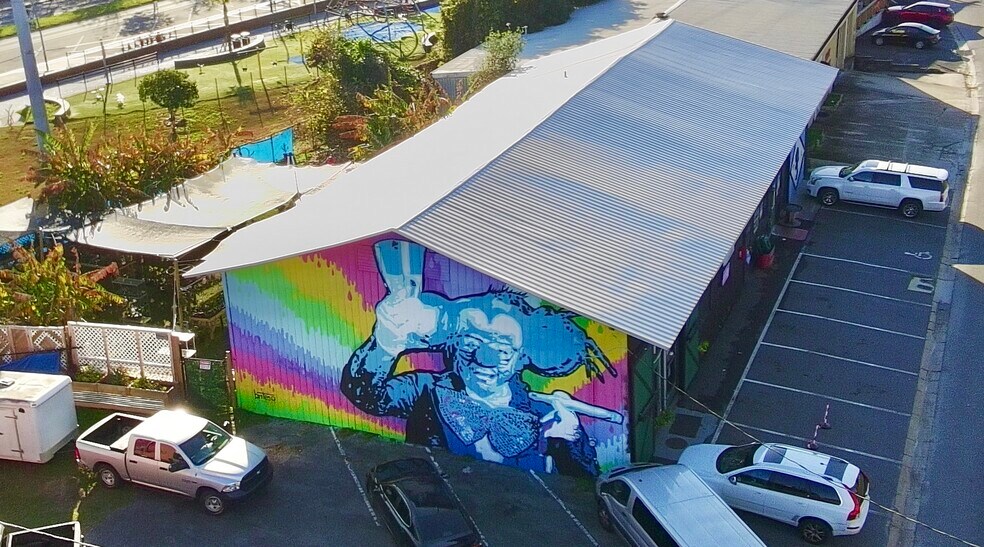 More Photos Of 609 Railroad Sq, Tallahassee Showroom For Sale