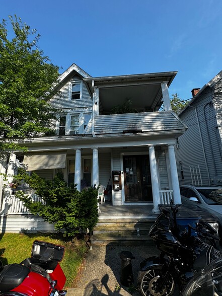 Primary Photo Of 617 Elm St, New Haven Multifamily For Sale