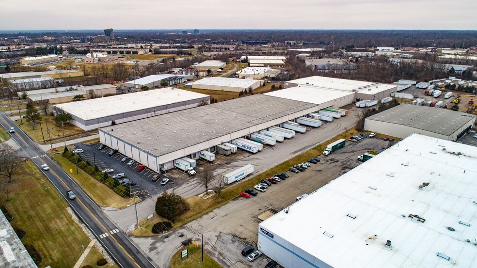 Primary Photo Of 10401 Bunsen Way, Louisville Distribution For Lease