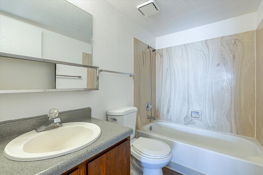 More Photos Of 5770 S Jeanette Blvd, Tucson Apartments For Sale