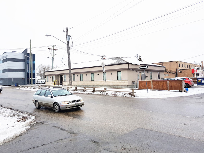 Primary Photo Of 309 Youville St, Winnipeg Medical For Sale