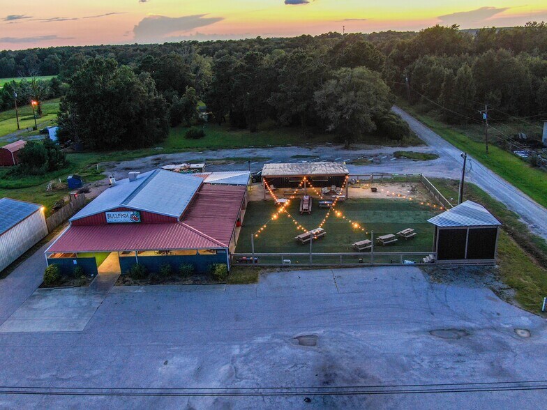 More Photos Of 6223 W Roundbunch Rd, Orange Restaurant For Sale