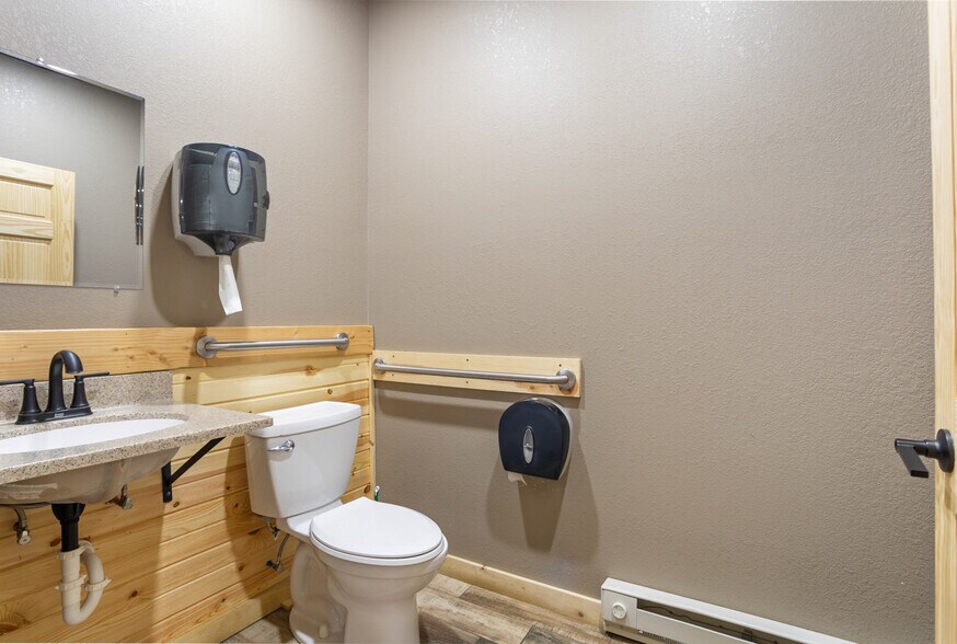 More Photos Of 220 Main St, Butte Restaurant For Sale