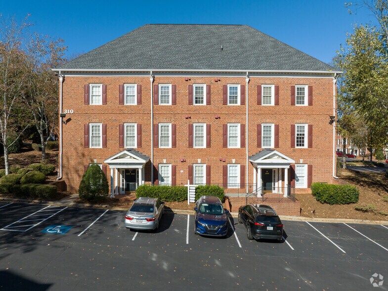 More Photos Of 284 S Main St, Alpharetta Unknown For Lease